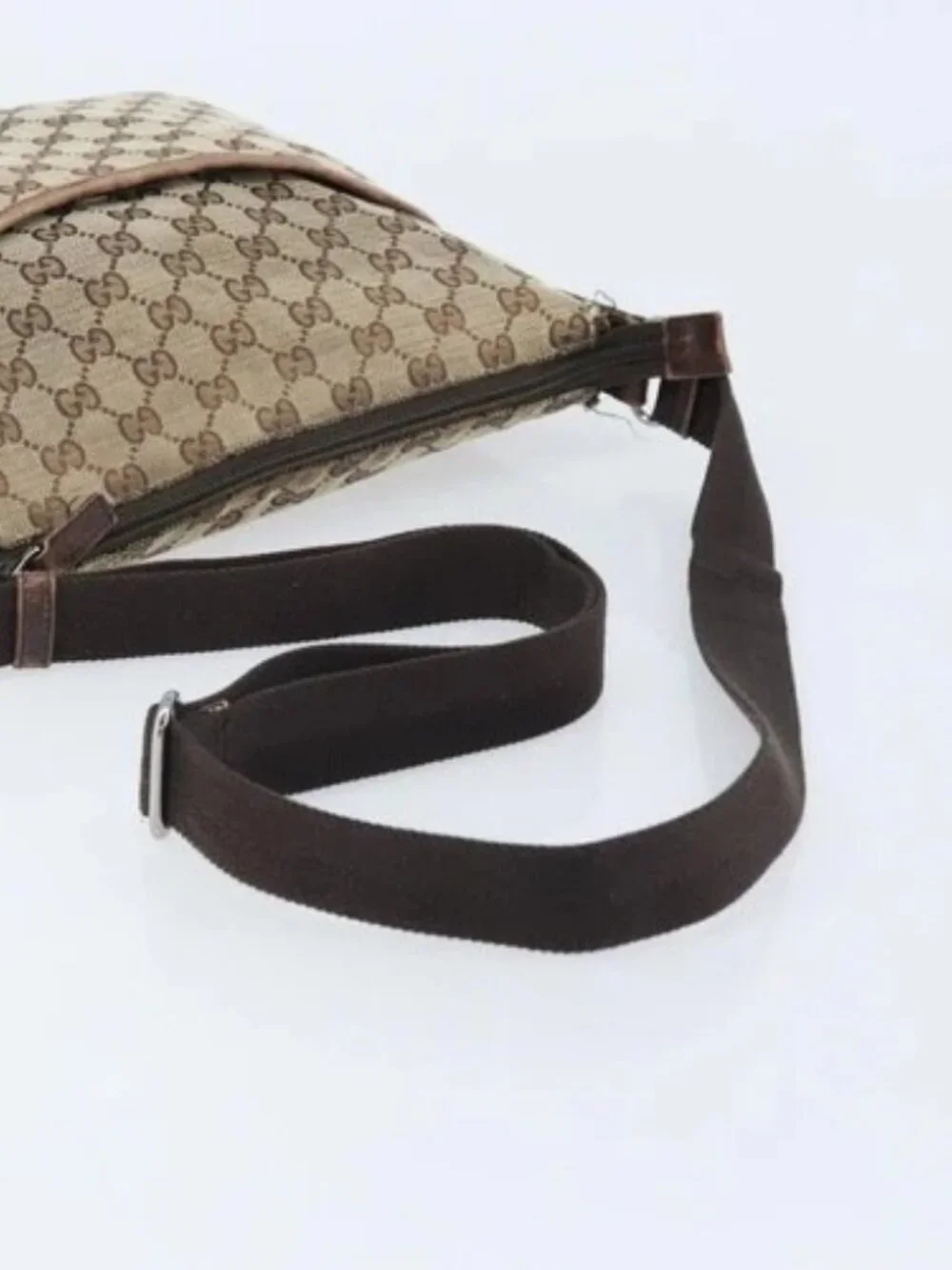 GUCCI GG Canvas Shoulder Bag Beige Silver 145857 Auth ka3527